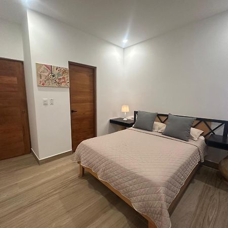 Private Fully Furnished Home At Wide Mouth Frog Hostel Кепос Екстериор снимка