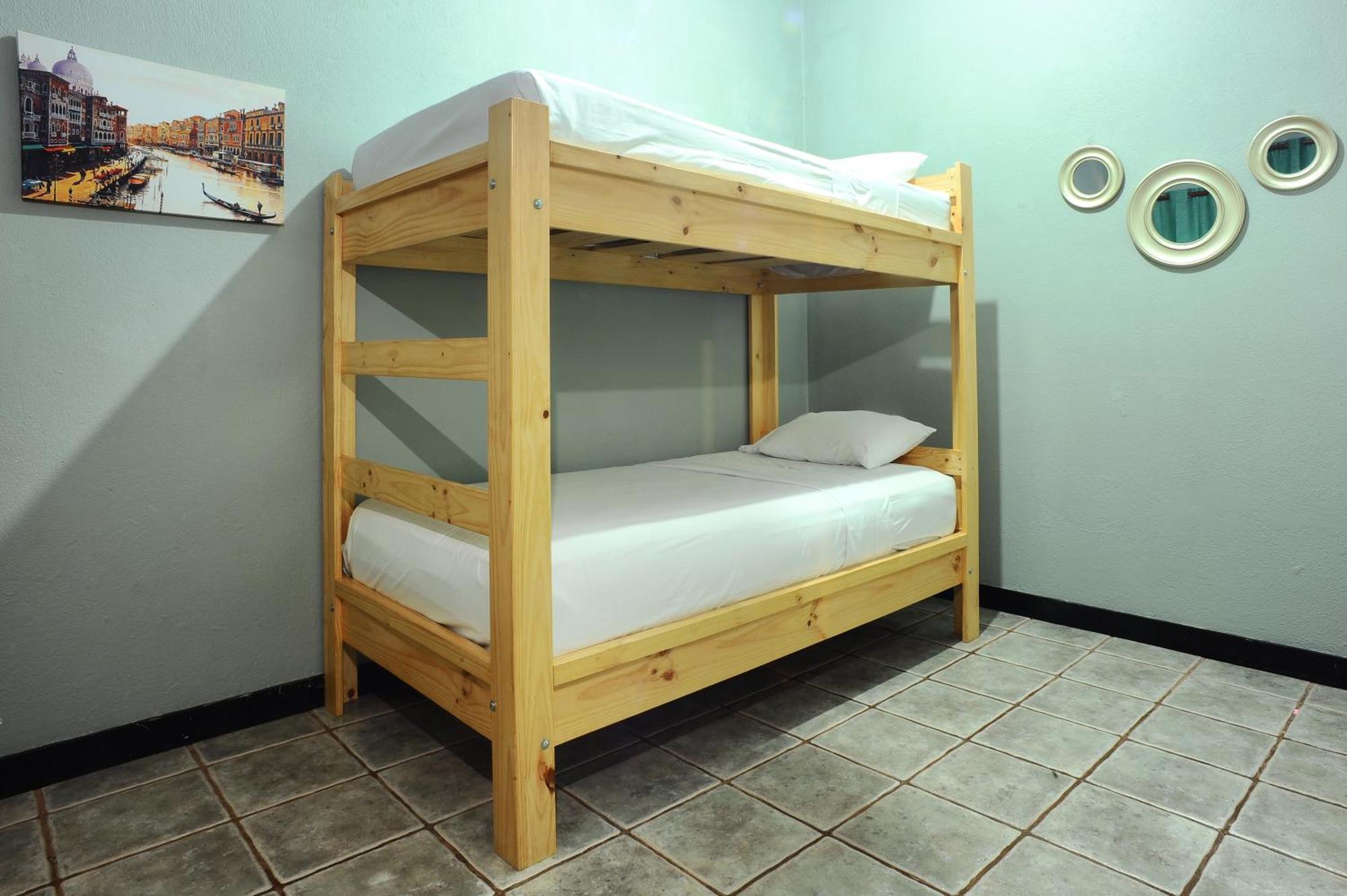 Private Fully Furnished Home At Wide Mouth Frog Hostel Кепос Екстериор снимка