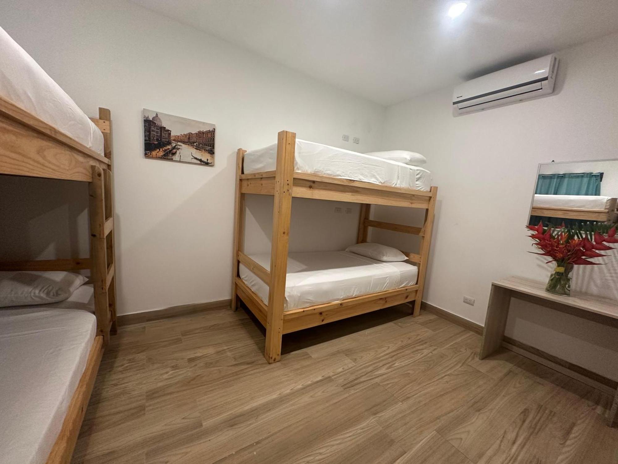 Private Fully Furnished Home At Wide Mouth Frog Hostel Кепос Екстериор снимка